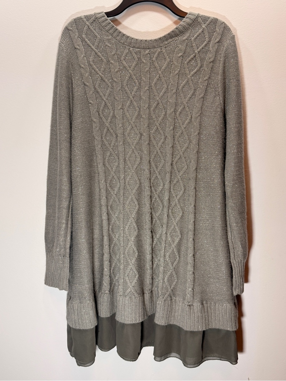 Women’s Light Gray Cable Knit Sweater Dresswith Chiffon Hem